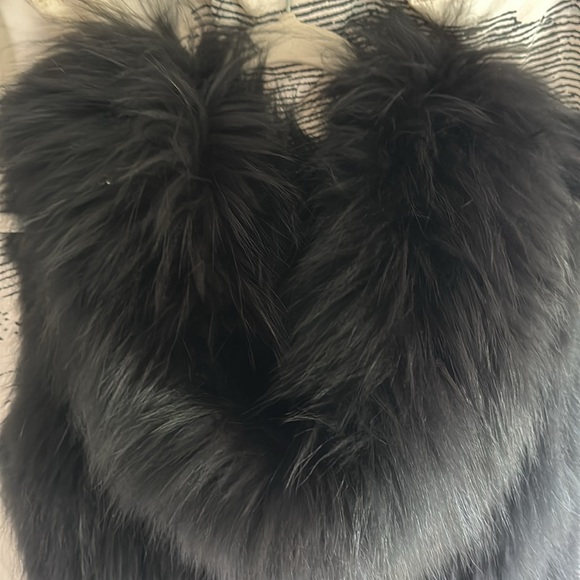 Yves Salomon Raccoon Fur Hooded Vest - Picture 10 of 17